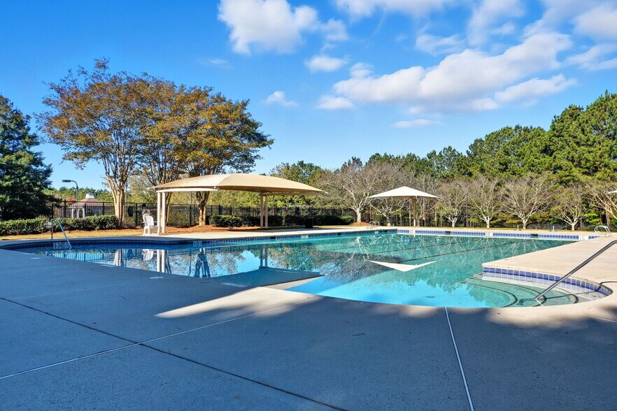 More Photos Of 1600 River Park Blvd, Woodstock Medical For Sale