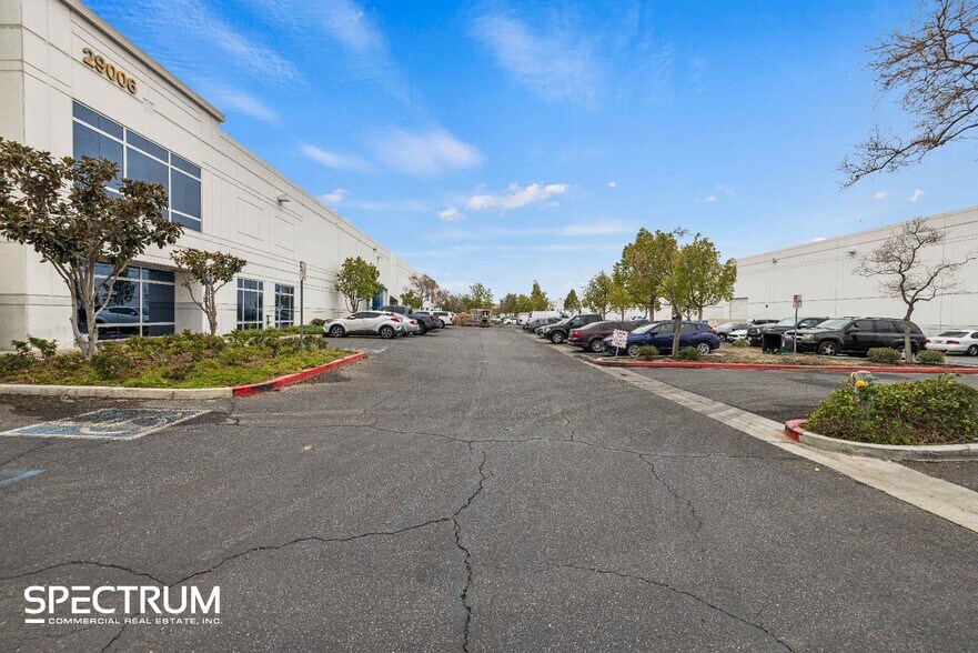 More Photos Of 29018 N Hancock Pky, Valencia Warehouse For Lease