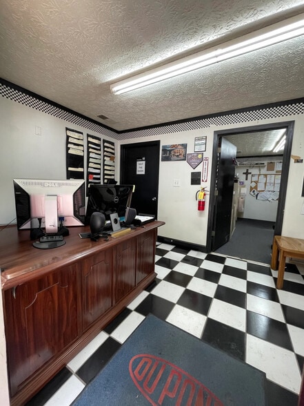 More Photos Of 2395 Highway 92, Acworth Warehouse For Sale