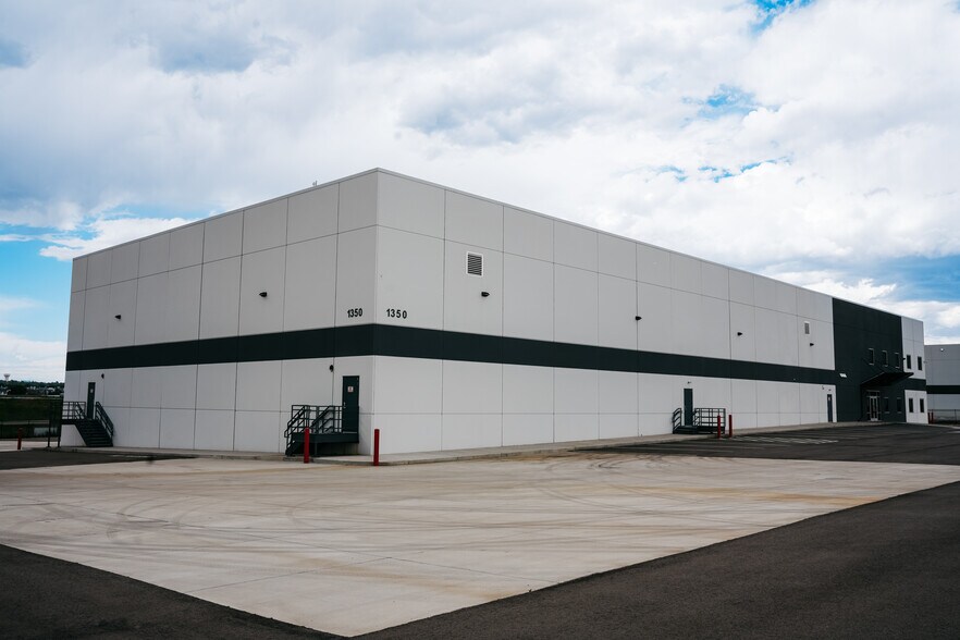 More Photos Of 1350 W 62nd Ave, Denver Warehouse For Lease