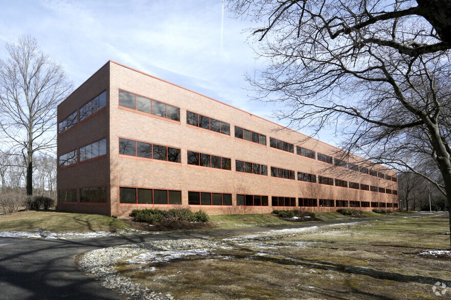 More Photos Of 5 Vaughn Dr, Princeton Office For Sale