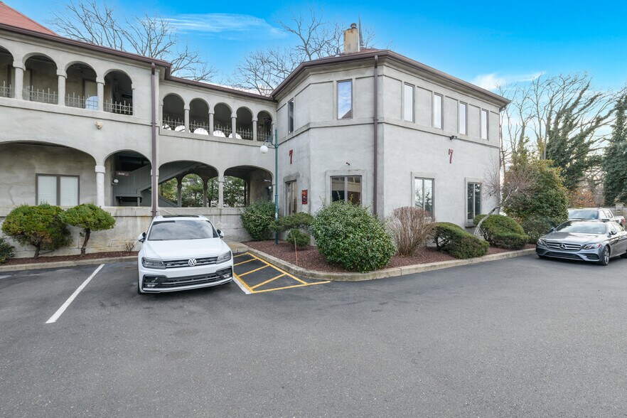 More Photos Of 130 Maple Ave, Red Bank Medical For Lease