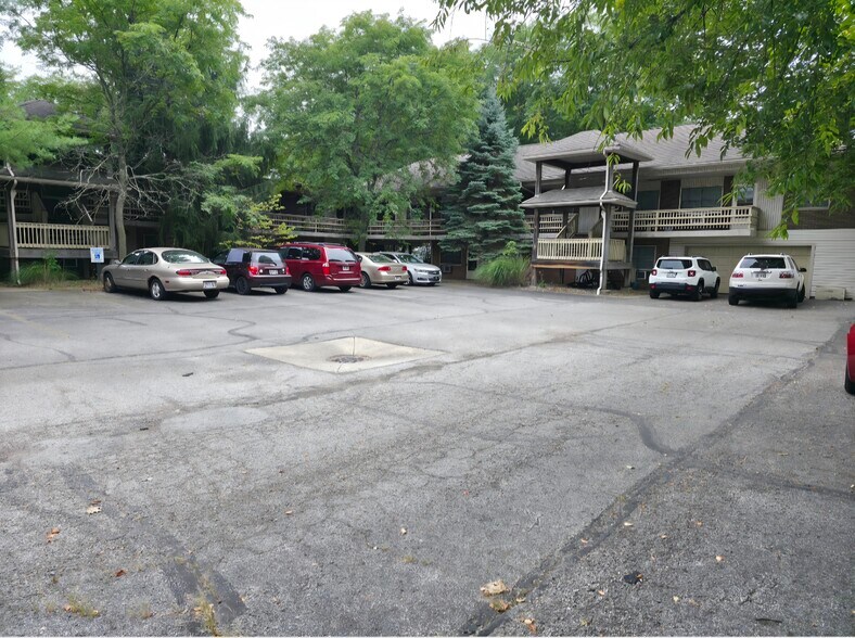 More Photos Of 143 Durling Dr, Wadsworth Apartments For Sale