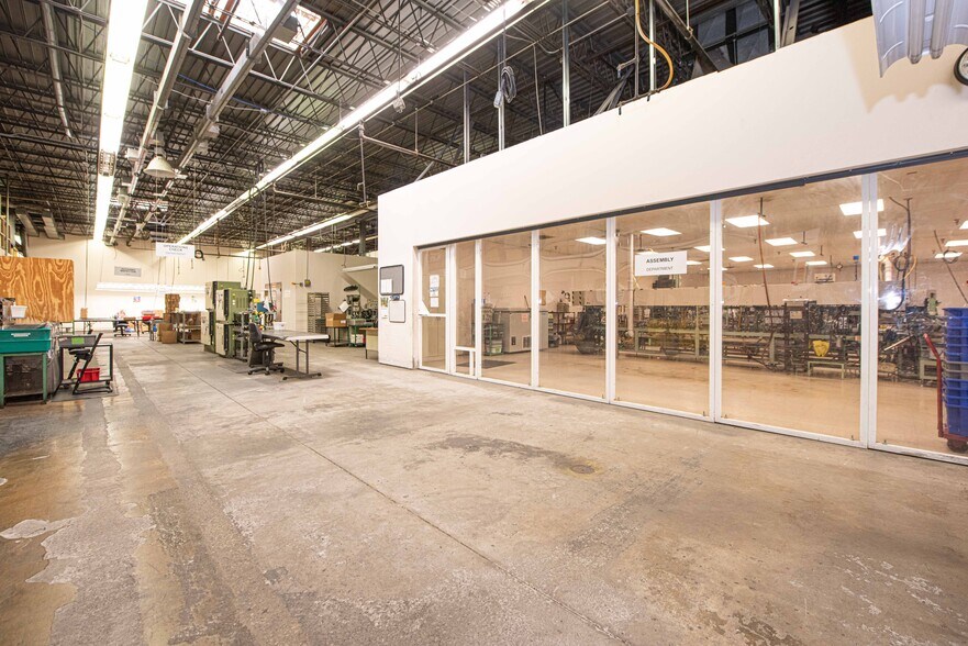 More Photos Of 2105 Production Dr, Louisville Manufacturing For Sale