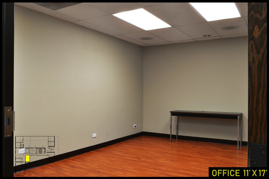 More Photos Of 7444 Long Ave, Skokie Flex For Sale