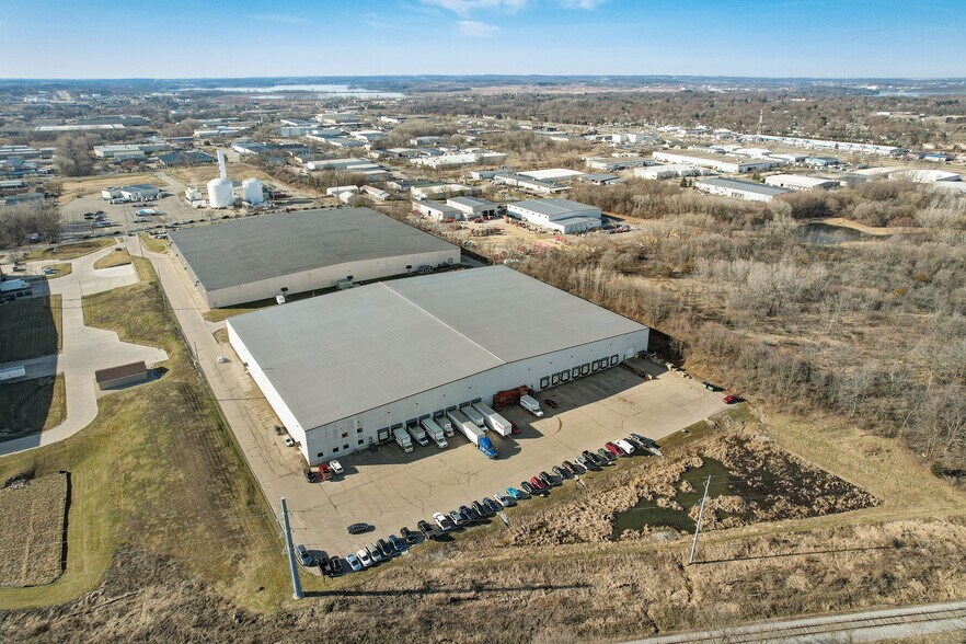 Primary Photo Of 4722 Helgesen Dr, Madison Warehouse For Lease