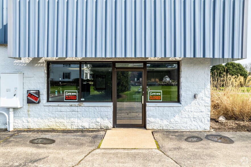 More Photos Of 7869 Big Sky Dr, Madison Storefront Retail Office For Lease