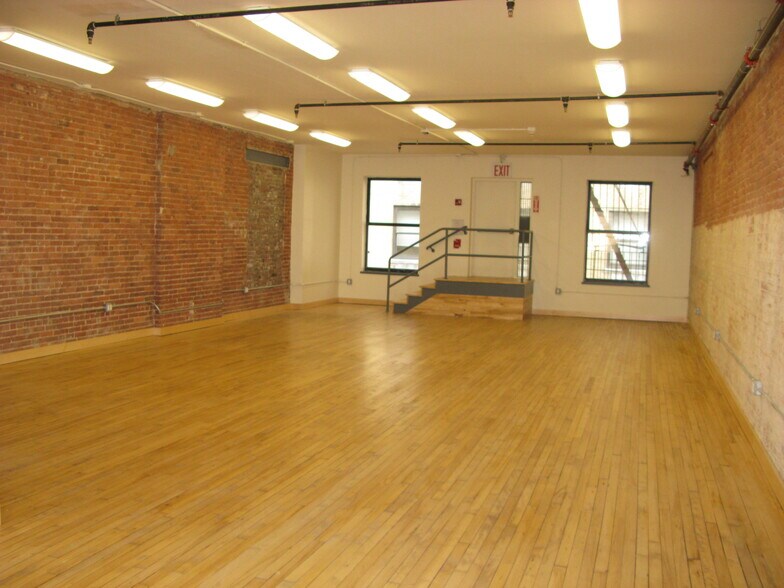 More Photos Of 254 W 47th St, New York Storefront Retail Residential For Sale