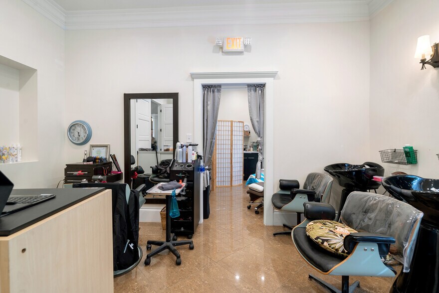 More Photos Of 102920 Overseas Hwy, Key Largo Office Residential For Sale