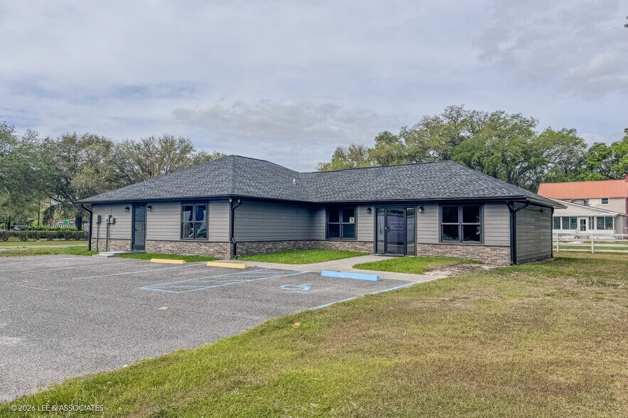 Primary Photo Of 490 SE 3rd Ave, Lake Butler Office For Lease
