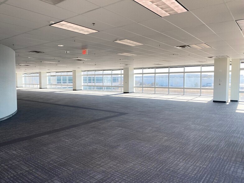 More Photos Of 4331 Communications Dr, Dallas Office For Sale
