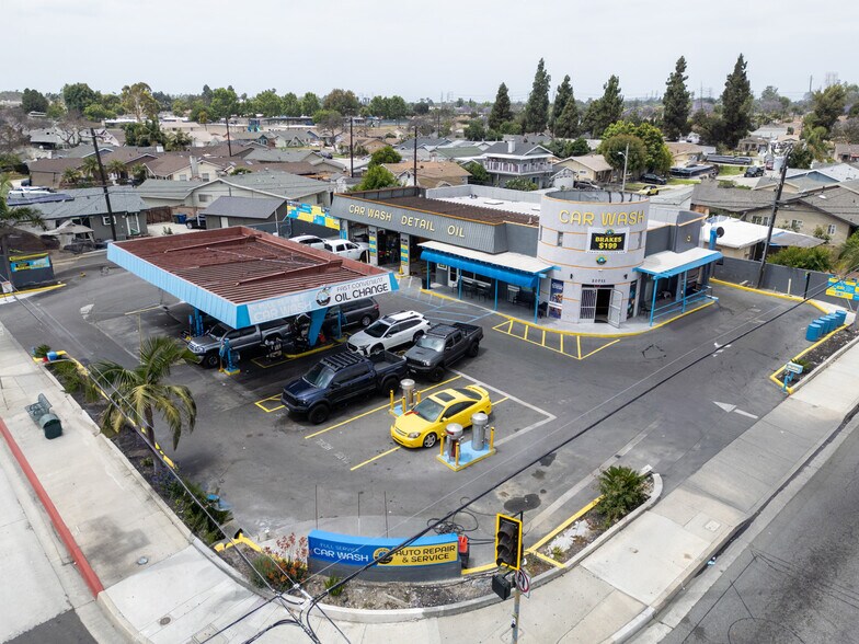 More Photos Of 21011 Pioneer Blvd, Lakewood Carwash For Sale