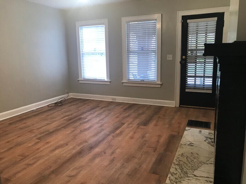 More Photos Of , Columbus Multifamily For Sale