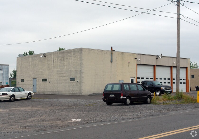 More Photos Of 110 Boss Rd, Syracuse Truck Terminal For Sale