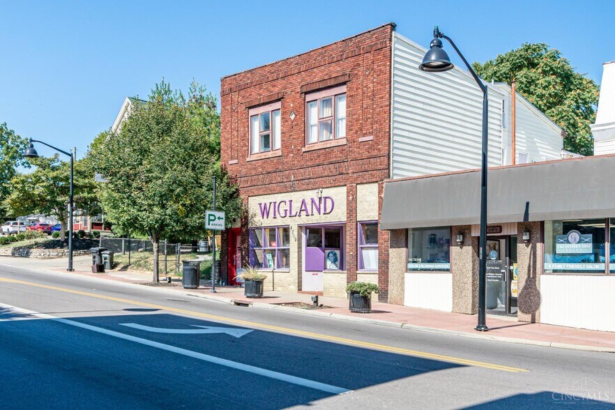 More Photos Of 4719 Vine St, Cincinnati Storefront Retail Office For Lease