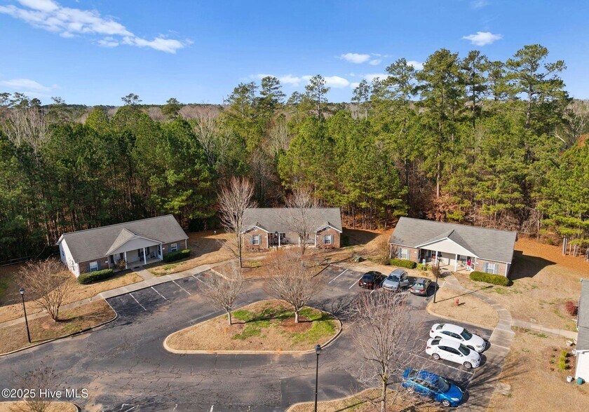 More Photos Of 202 Laurel Ave, Wadesboro Apartments For Sale