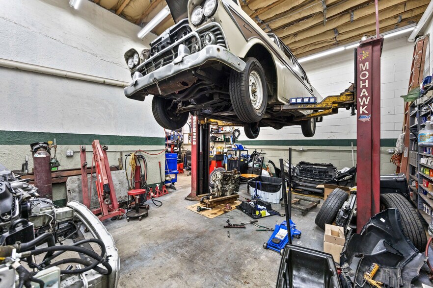 More Photos Of 120 S 2nd St, New Hyde Park Auto Repair For Sale