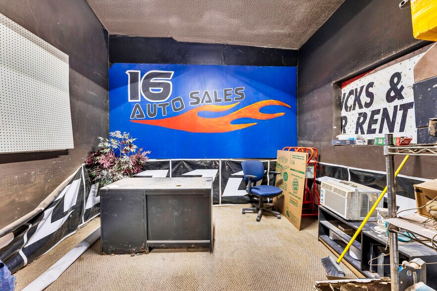 More Photos Of 14010 Montana Ave, El Paso Auto Salvage Facility For Sale