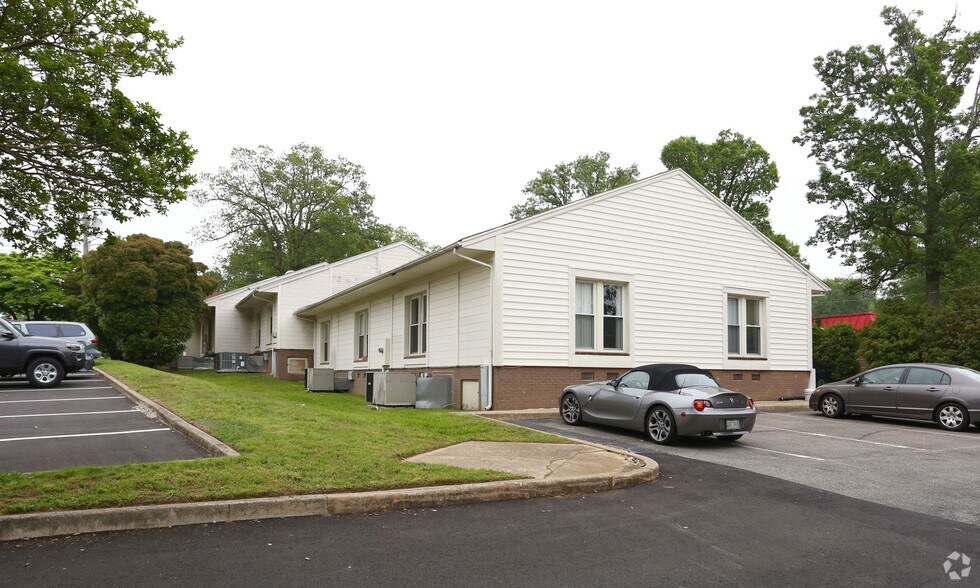 More Photos Of 3210 Skipwith Rd, Richmond Medical For Lease