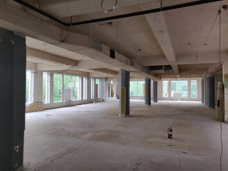 More Photos Of 1301 Cornwall Ave, Bellingham Office Residential For Sale