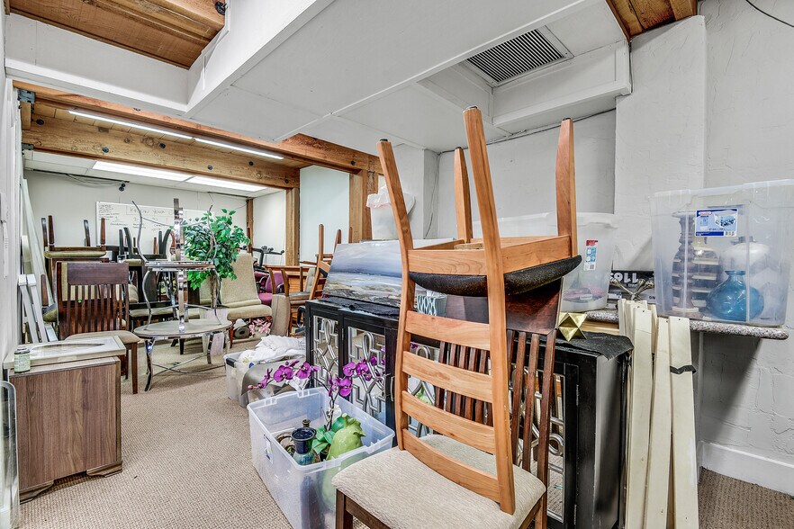 More Photos Of 43213 Mission Blvd, Fremont Office For Sale