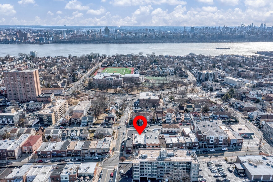 More Photos Of 526 Anderson Ave, Cliffside Park General Retail For Sale