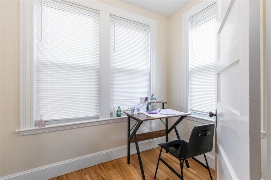 More Photos Of 412 Cabot St, Beverly Apartments For Sale