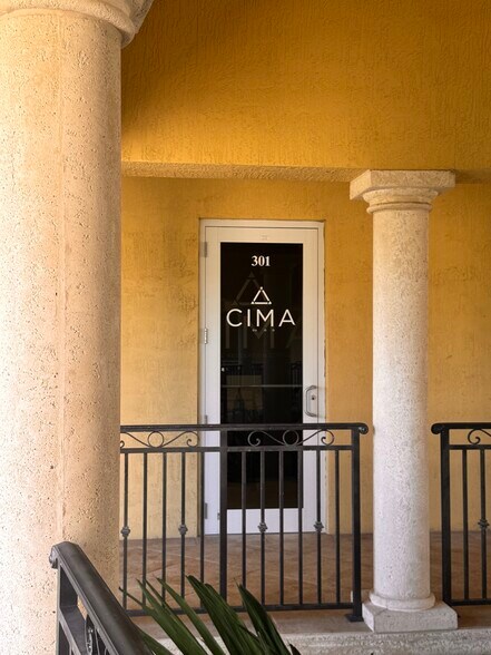 More Photos Of 1655 N Commerce Pky, Weston Office For Lease