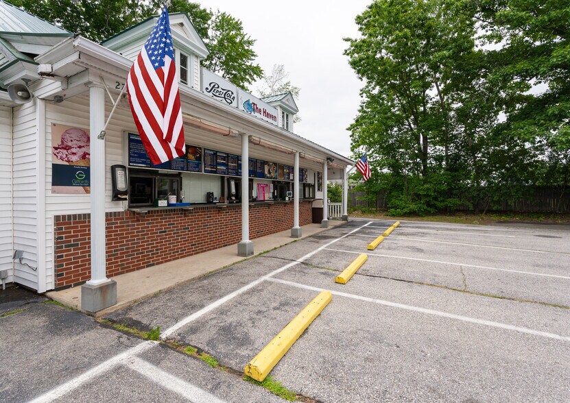 More Photos Of 272 Calef Hwy, Epping General Retail For Sale