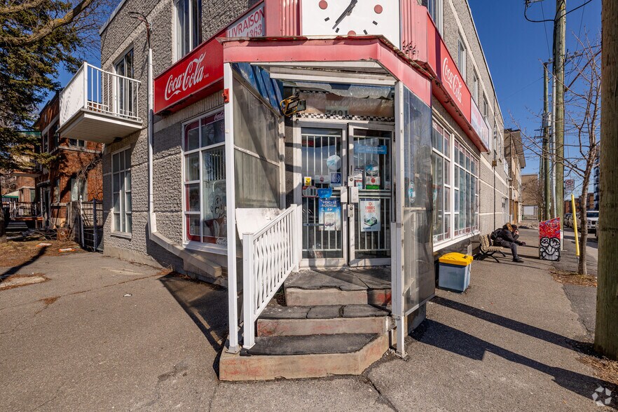 More Photos Of 7401 Av Papineau, Montréal General Retail For Sale