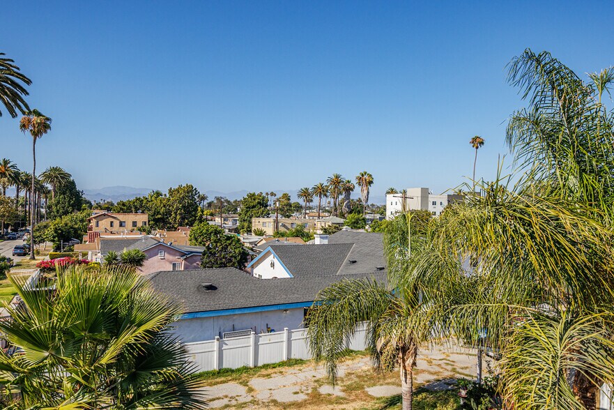 More Photos Of 2938 S Sycamore Ave, Los Angeles Apartments For Sale