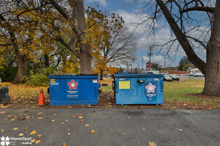 More Photos Of 419-437 W Emaus ave, Allentown General Retail For Sale