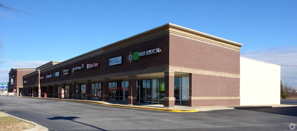 More Photos Of 655 Fairview Rd, Simpsonville Unknown For Lease