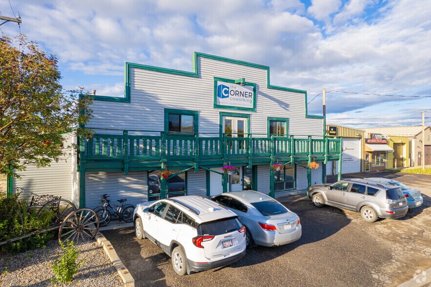 More Photos Of 225 Railway St E, Cochrane Coworking Space