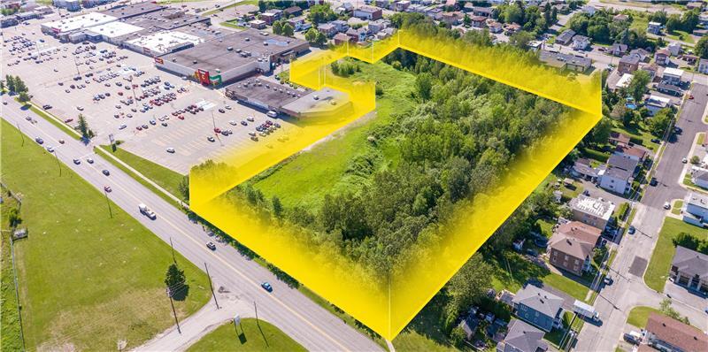 More Photos Of 3353 Blvd Royal, Shawinigan Land For Sale