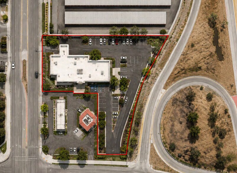 More Photos Of 4030 Wible Rd, Bakersfield Medical For Sale