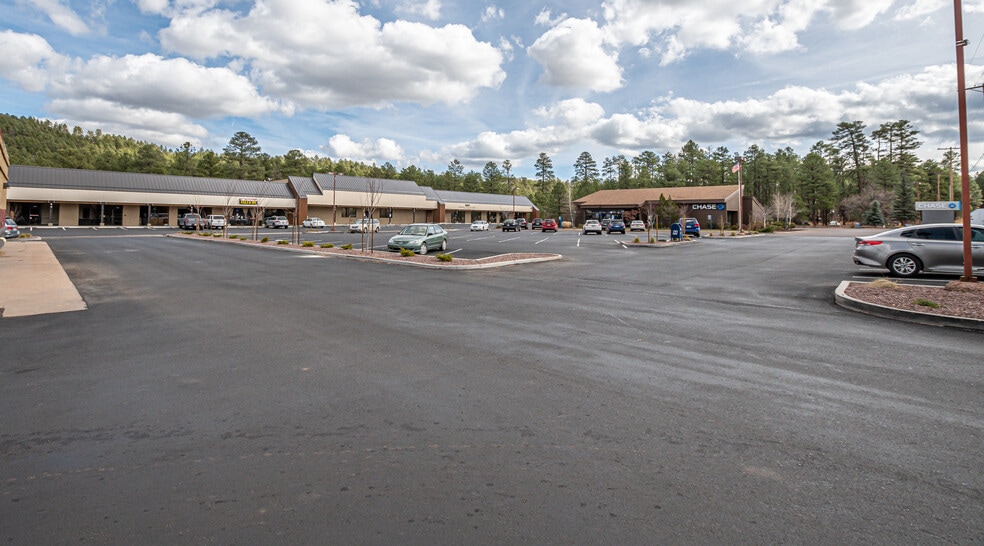 More Photos Of 20 E White Mountain Blvd, Lakeside Unknown For Lease