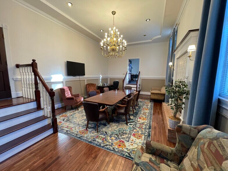 More Photos Of 1495 Remount Rd, North Charleston Office Residential For Sale