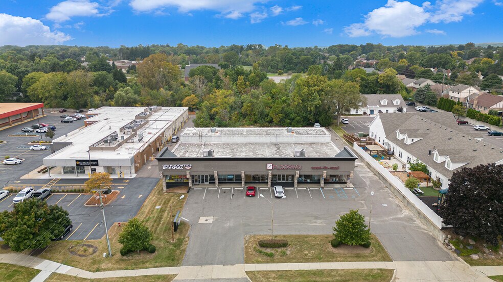 More Photos Of 1854 S Rochester Rd, Rochester Hills Storefront For Lease
