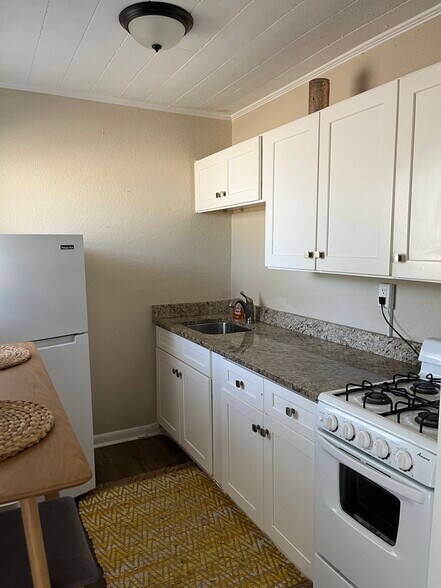 More Photos Of 511 N 2nd St, Fort Pierce Apartments For Sale