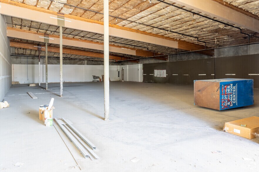 More Photos Of 49968-49976 Cesar Chavez St, Coachella Freestanding For Sale