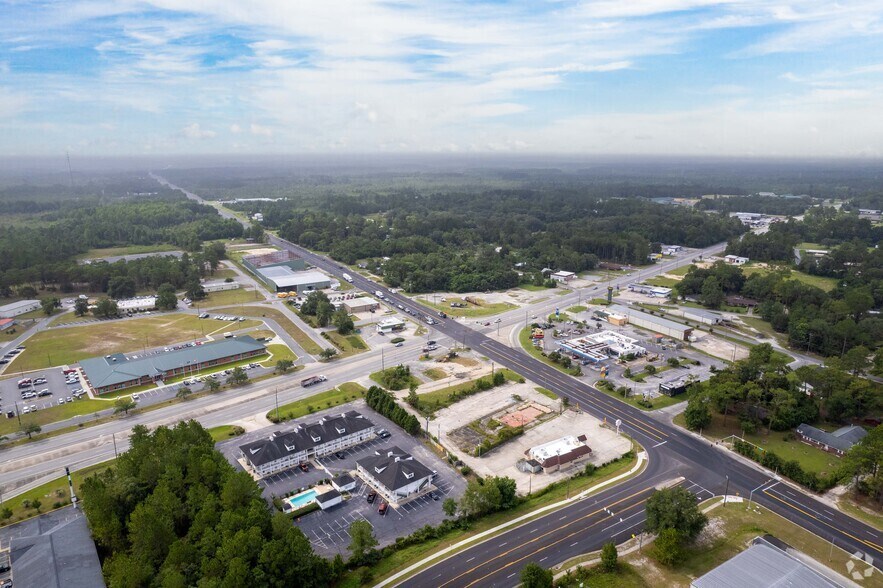 More Photos Of 205 N Highway 301, Jesup Hotel For Sale