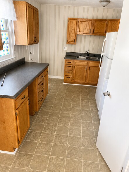 More Photos Of 129 Rhudy St, Carrollton Multifamily For Sale