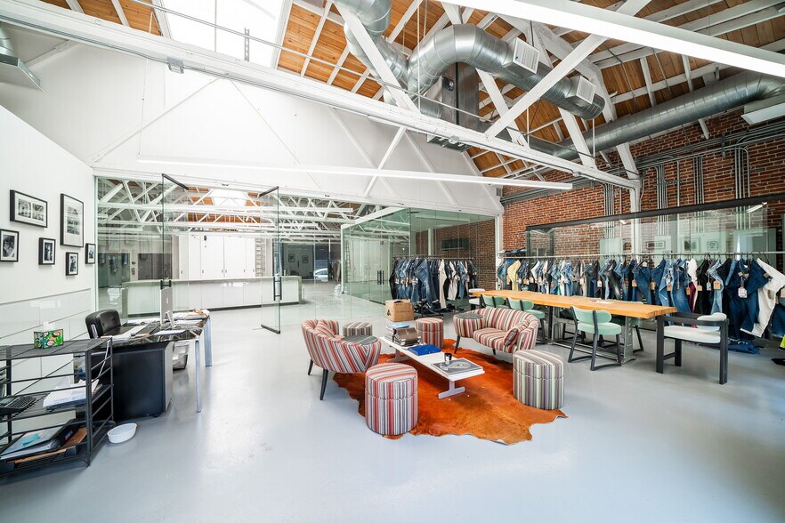 More Photos Of 1359 S Hope St, Los Angeles Warehouse For Sale
