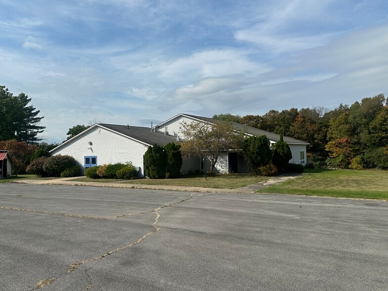 More Photos Of 150 Clinton Rd, New Hartford Specialty For Sale