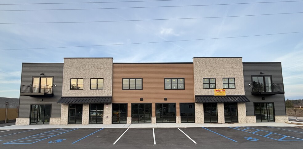 Primary Photo Of 1303 Post Dr NE, Belmont Storefront For Lease