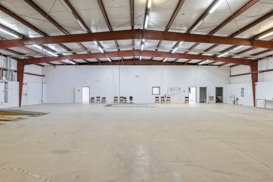 More Photos Of 19225 Main St W, Huntingdon General Retail For Sale