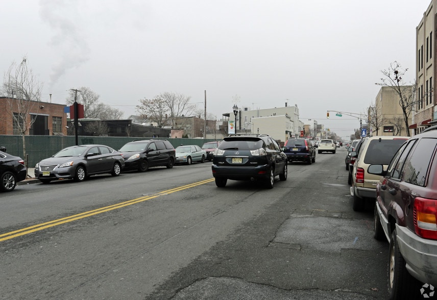 More Photos Of 629 Broadway, Bayonne Medical For Sale