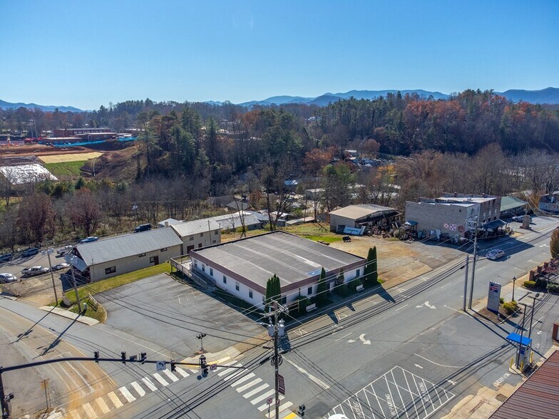 More Photos Of 189 E Palmer St, Franklin Office For Sale