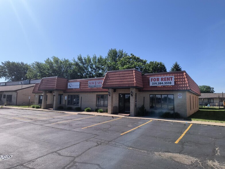 More Photos Of 910 Richard Rd, Dyer Office For Sale
